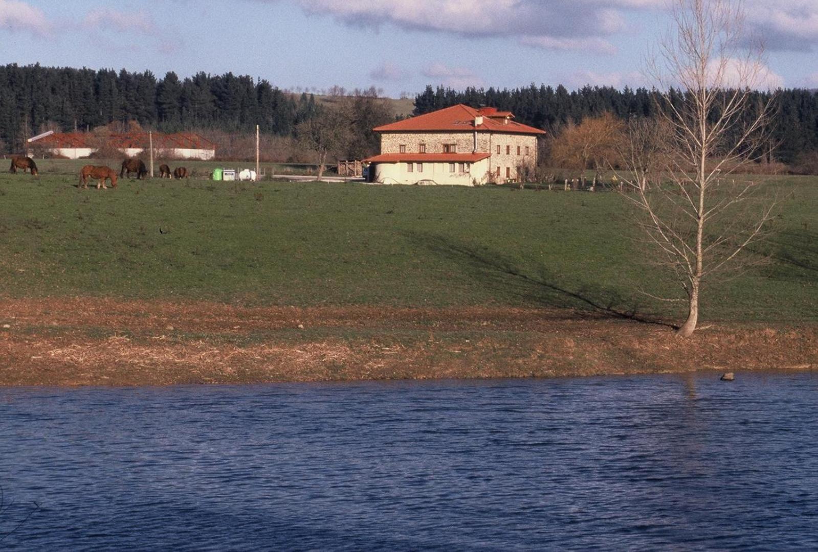 Bentazar Country house
